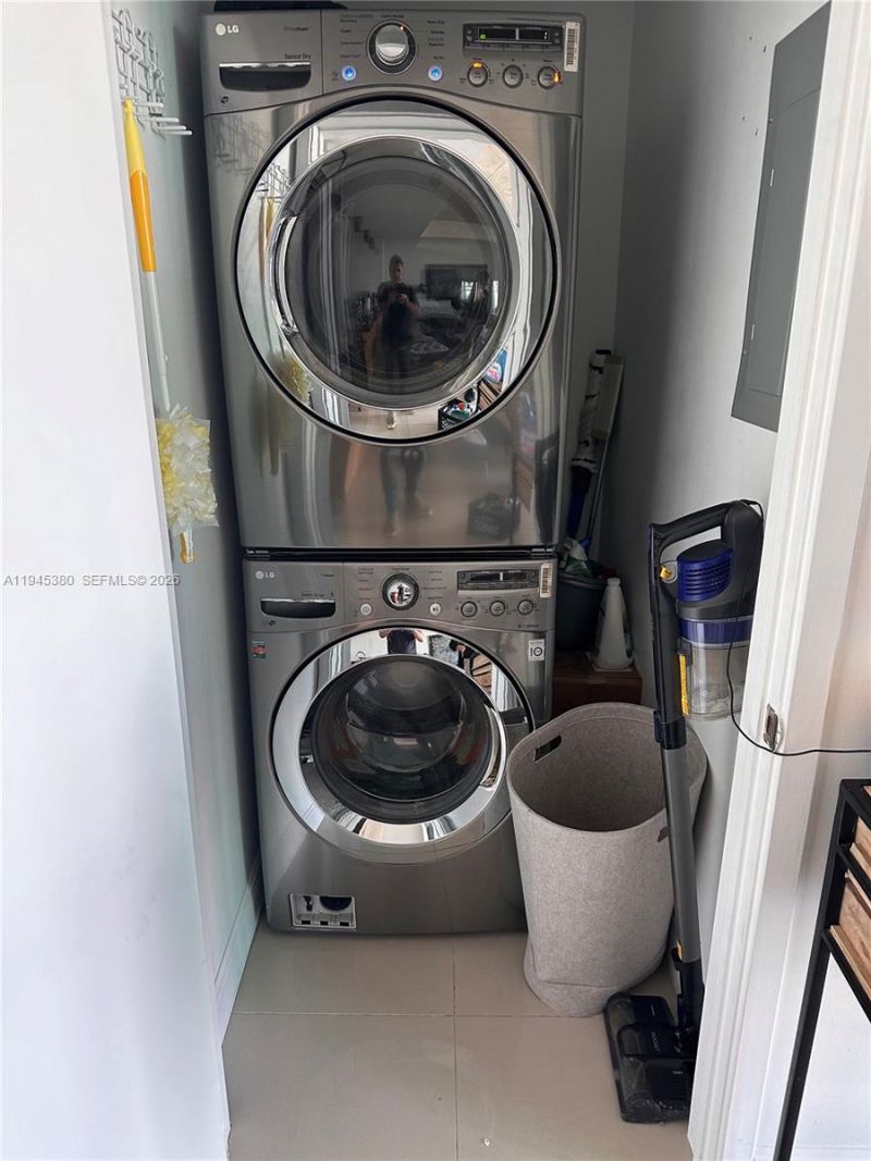 3301 NE 1st Ave, Unit H2403, Miami, FL 33137 Photo