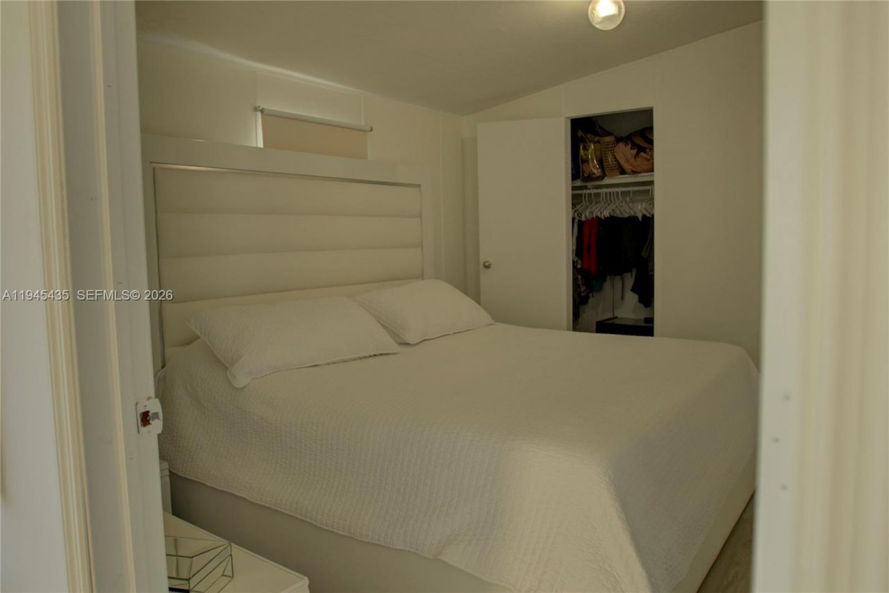 19800 SW 180th Ave , Unit 117, Miami, FL 33187 Photo