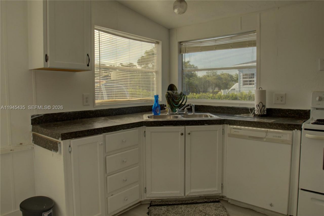 19800 SW 180th Ave , Unit 117, Miami, FL 33187 Photo