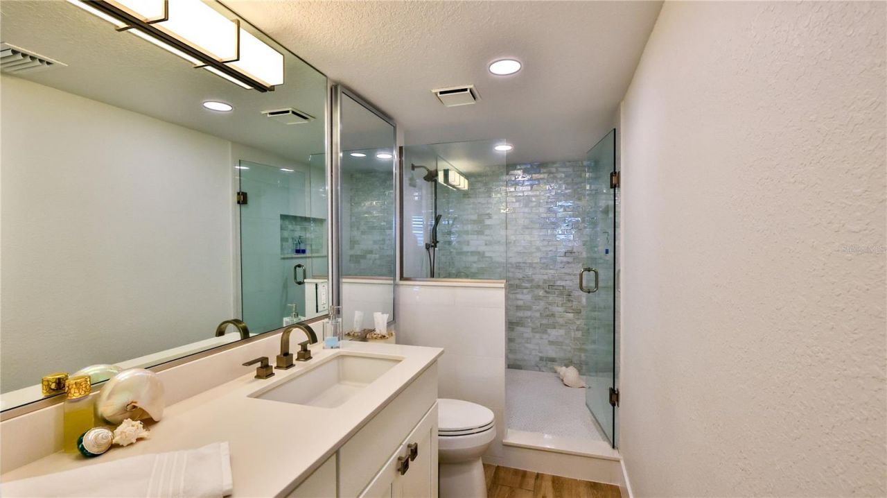 101 N Riverside Drive, Unit 7070, New Smyrna Beach, FL 32168 Photo