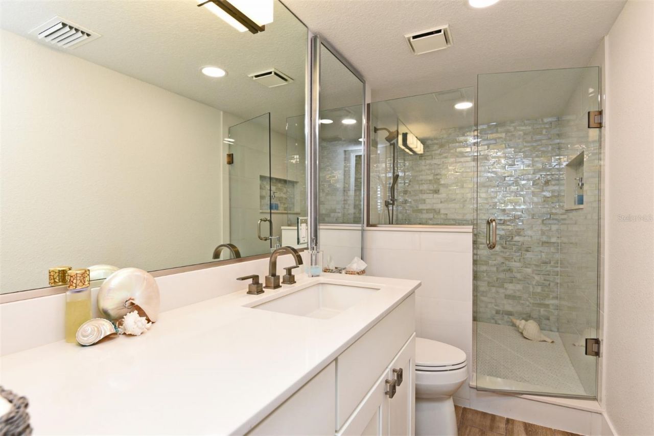 101 N Riverside Drive, Unit 7070, New Smyrna Beach, FL 32168 Photo