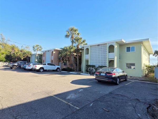 10215 MANATEE AVE W, Unit 2, BRADENTON, FL 34209