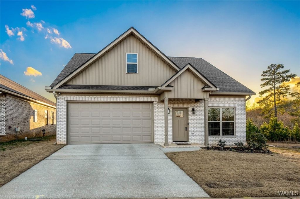 450 Creek Side Loop Road, Tuscaloosa, AL 35404 Main Photo