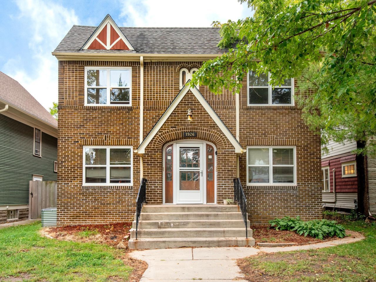 1926 Grand Avenue, Saint Paul, MN 55105 Main Photo