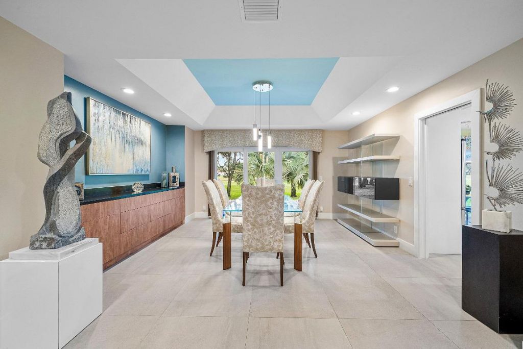 24 Oaks Lane, Boynton Beach, FL 33436 Photo