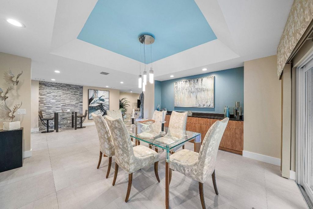 24 Oaks Lane, Boynton Beach, FL 33436 Photo