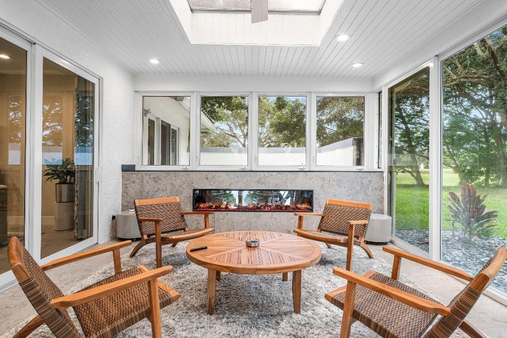 24 Oaks Lane, Boynton Beach, FL 33436 Photo