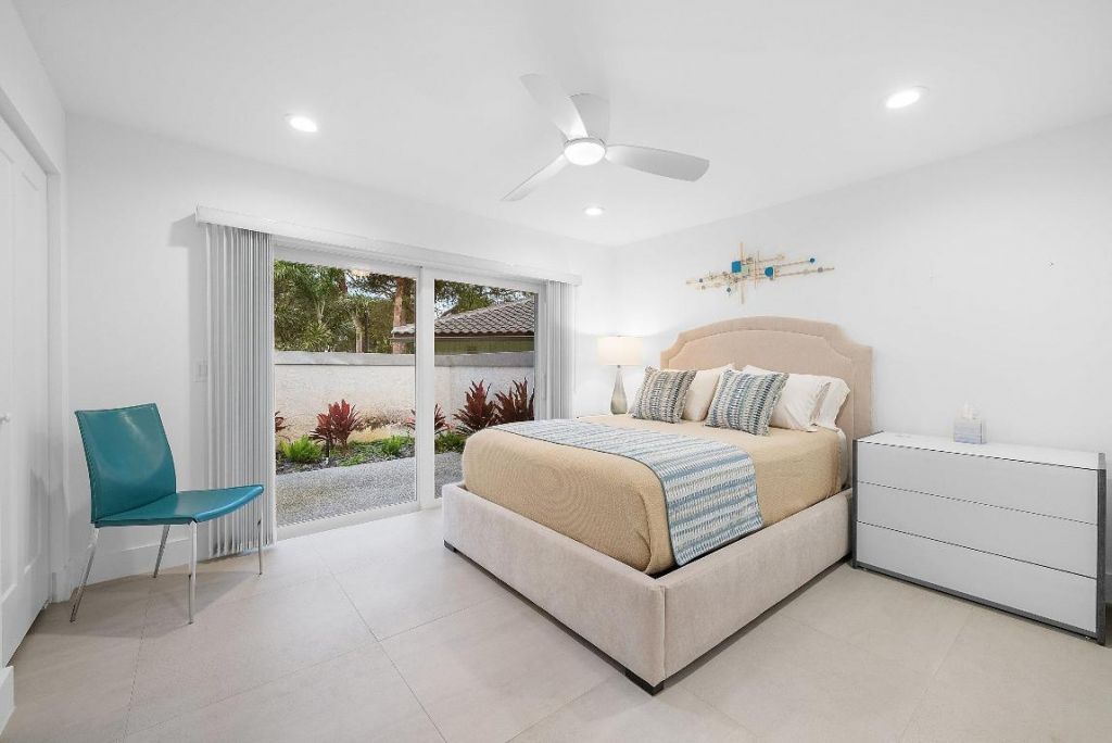 24 Oaks Lane, Boynton Beach, FL 33436 Photo