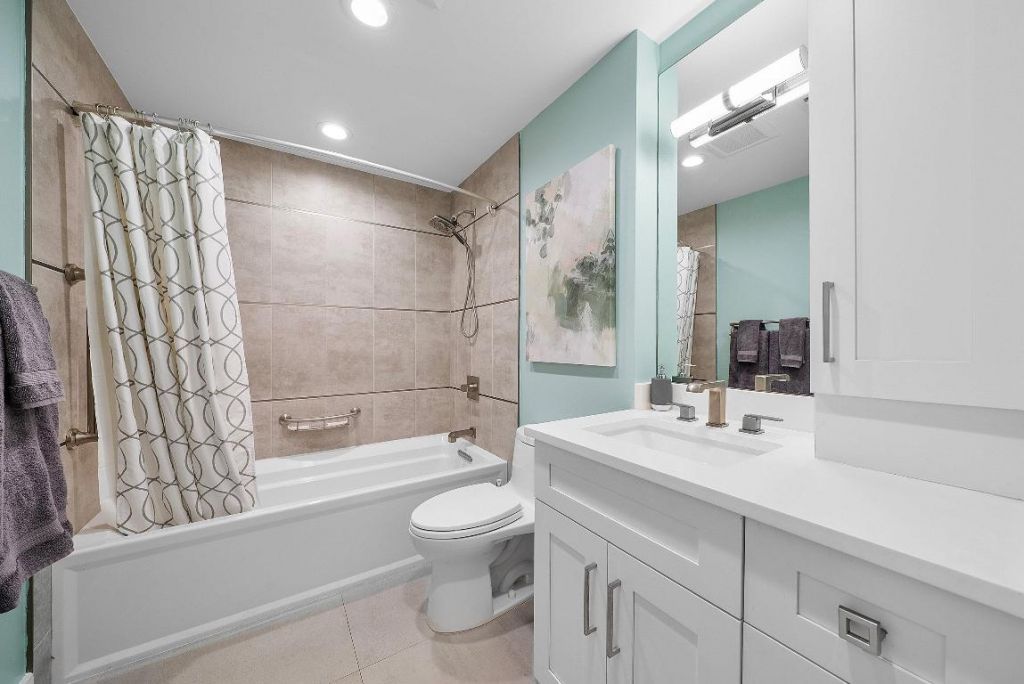 24 Oaks Lane, Boynton Beach, FL 33436 Photo