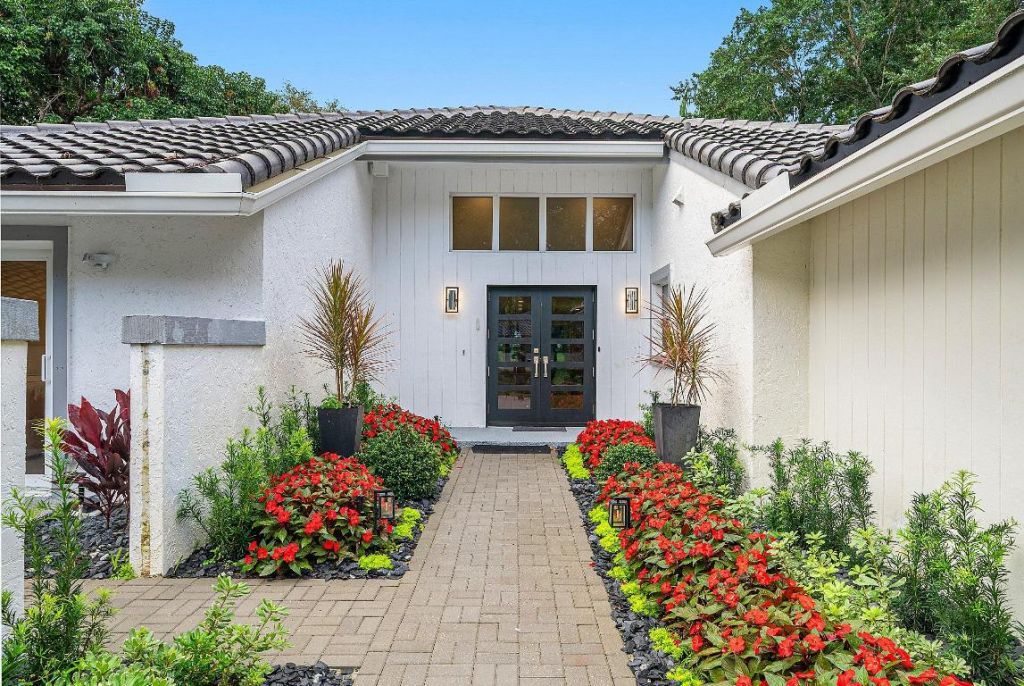 24 Oaks Lane, Boynton Beach, FL 33436 Photo