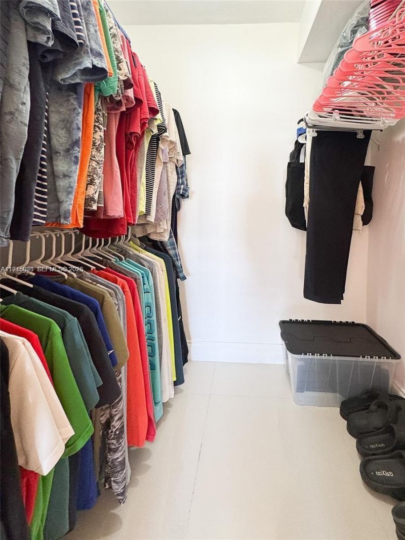 2600 Diana Dr , Unit 209, Hallandale Beach, FL 33009 Photo