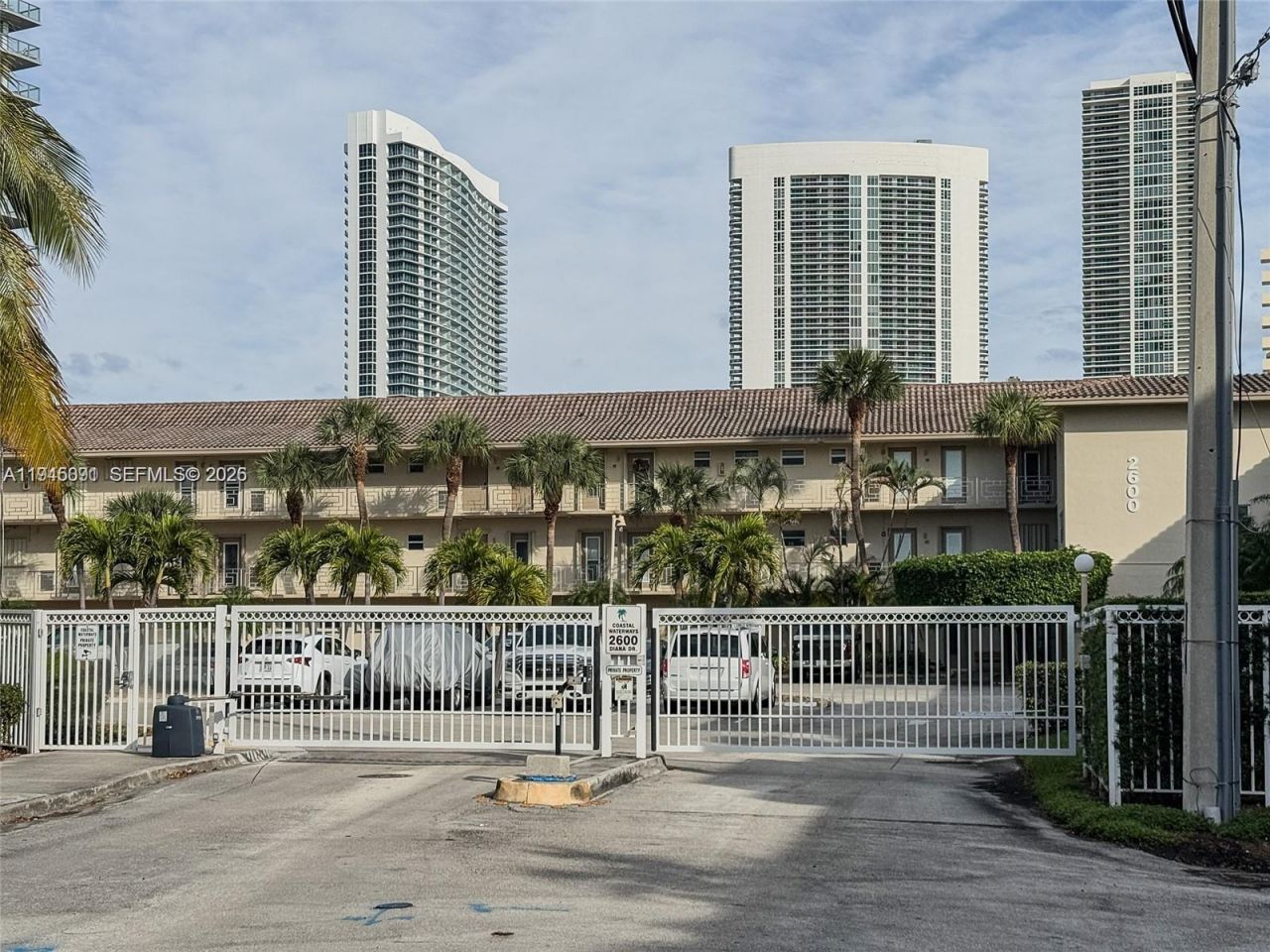 2600 Diana Dr , Unit 209, Hallandale Beach, FL 33009 Photo