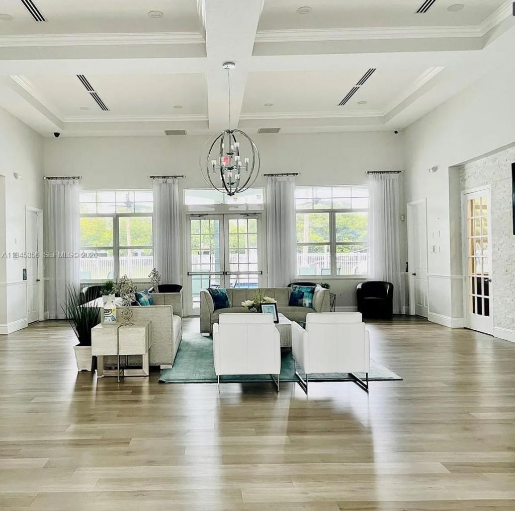 1916 Alamanda Way, Riviera Beach, FL 33404 Photo