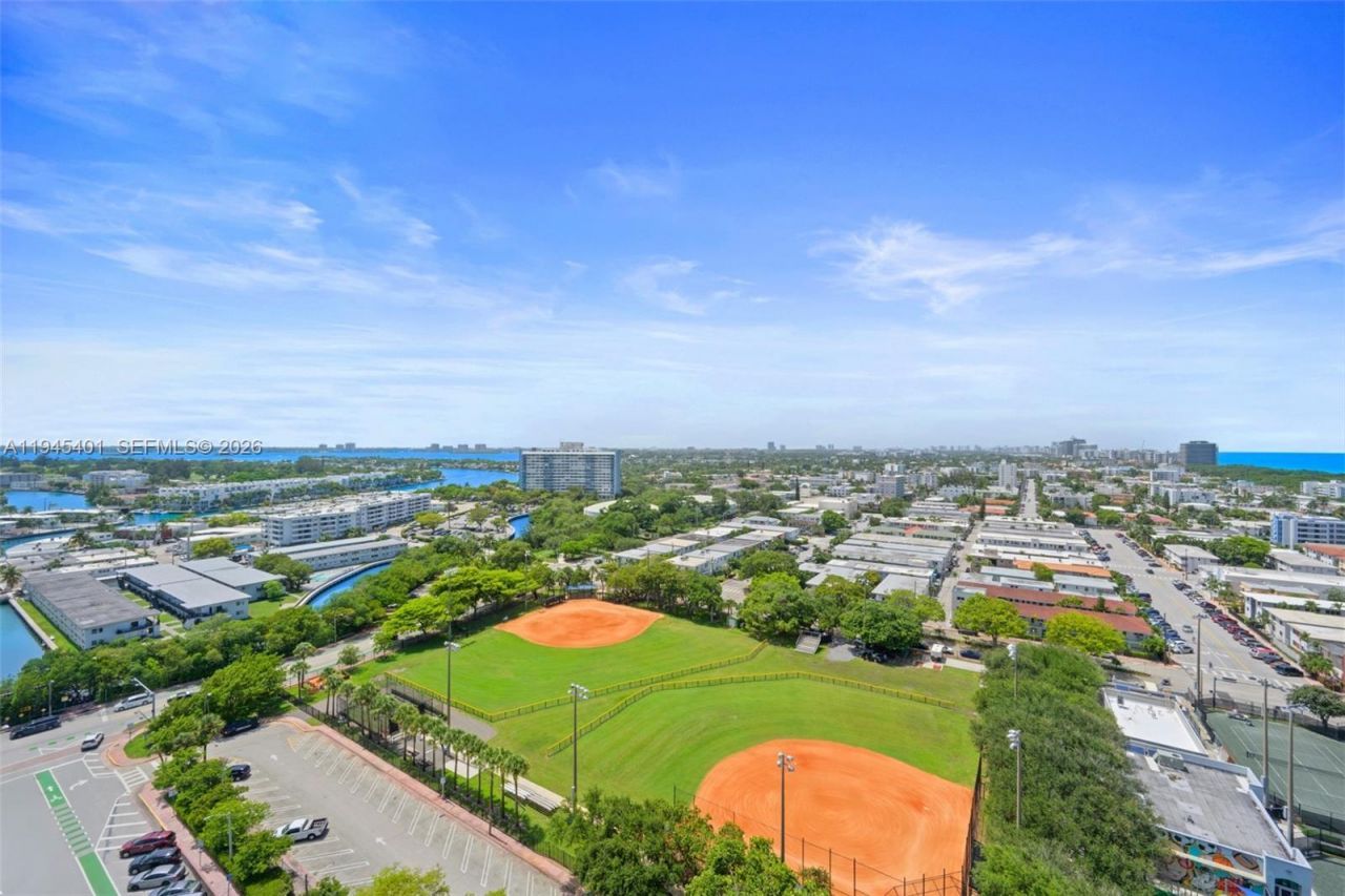 580 72nd St, Unit 1603, Miami Beach, FL 33141 Photo