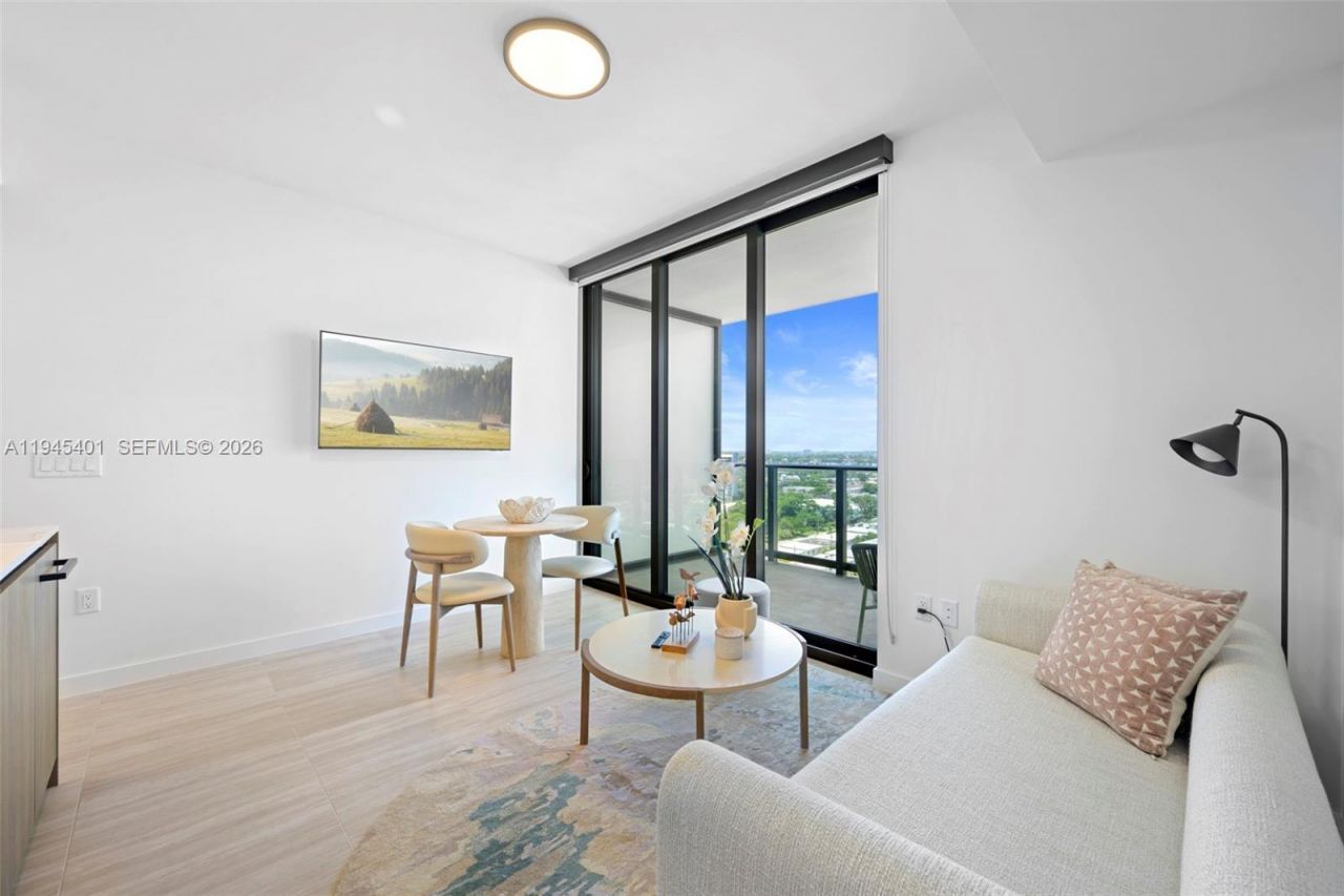 580 72nd St, Unit 1603, Miami Beach, FL 33141 Photo