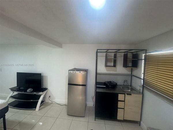 2021 Wilmington St, Unit B, Opa-Locka, FL 33054