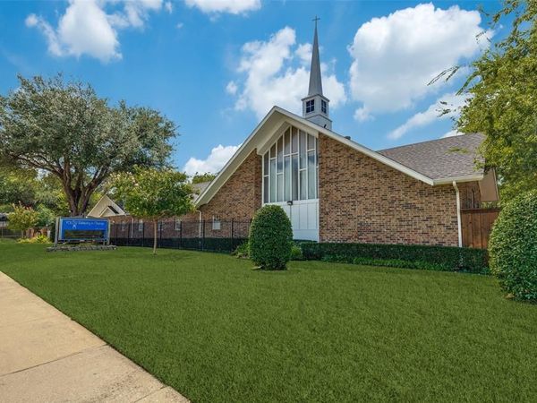 8568 Stults Road, Dallas, TX 75243