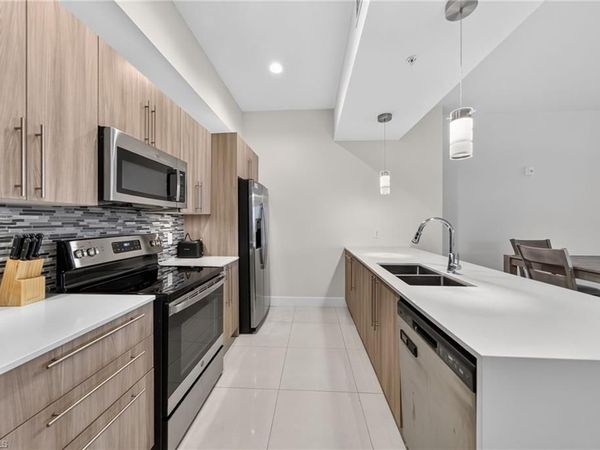 15901 Royal Pointe LN, Unit 405, FORT MYERS, FL 33908