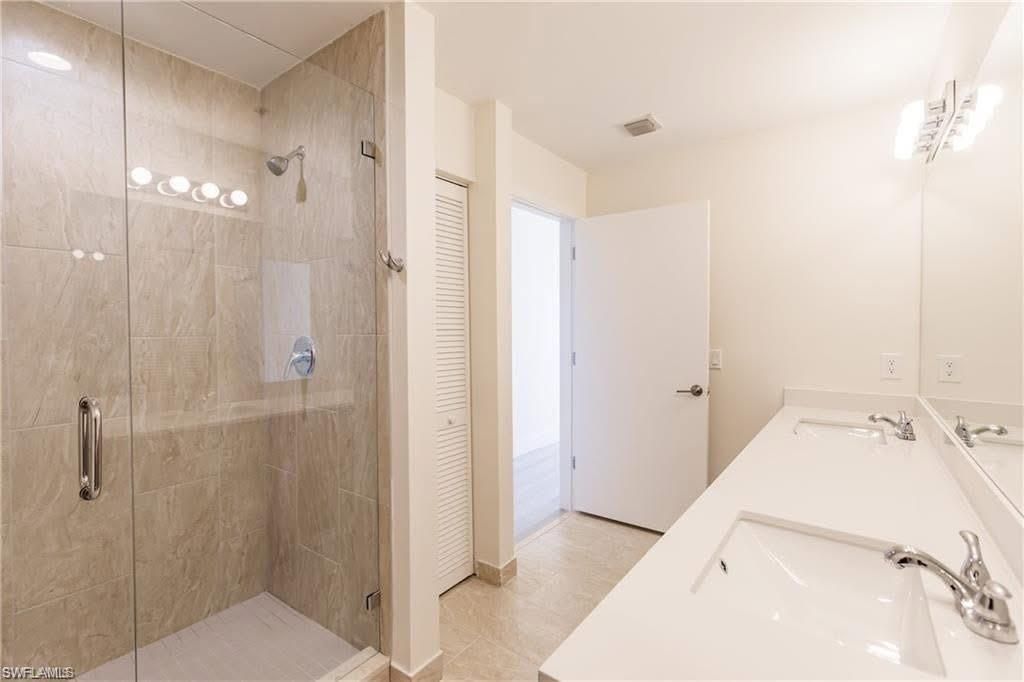15901 Royal Pointe Ln, Unit 405, Fort Myers, FL 33908 Photo