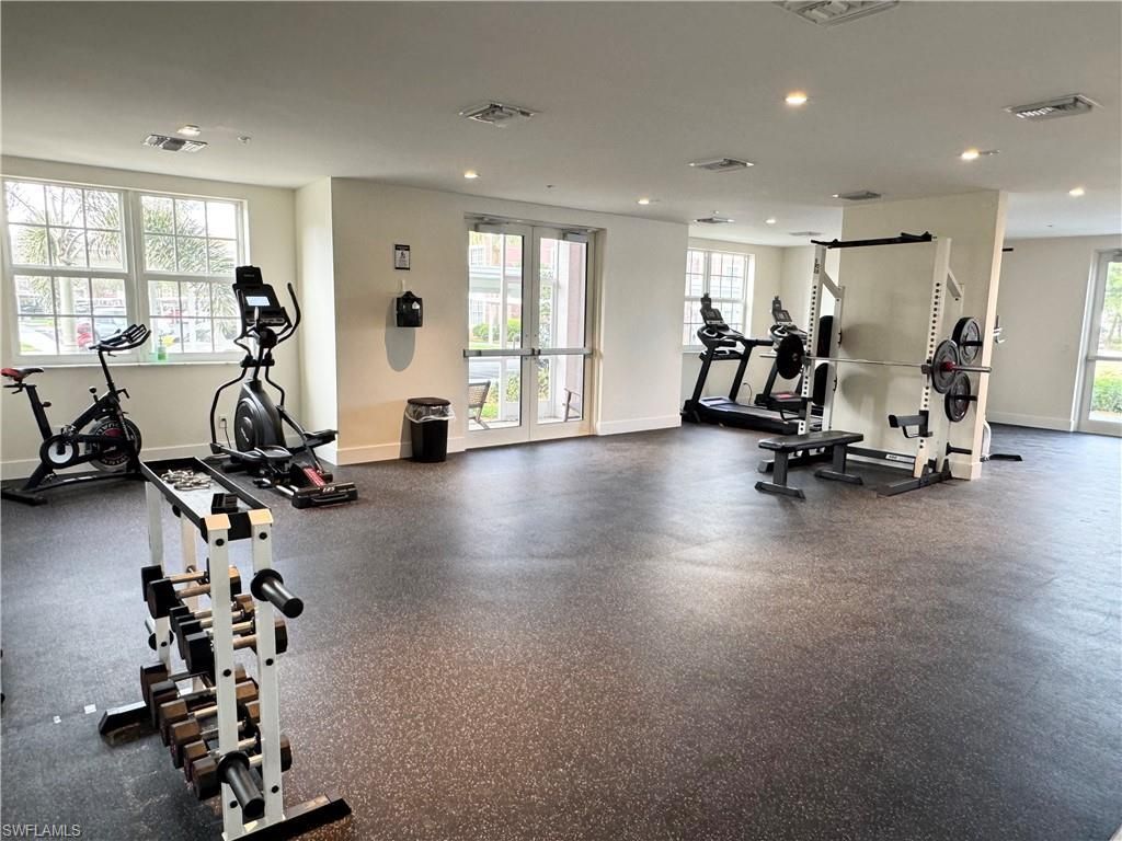 15901 Royal Pointe Ln, Unit 405, Fort Myers, FL 33908 Photo