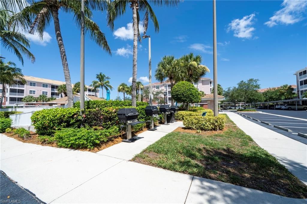 15901 Royal Pointe Ln, Unit 405, Fort Myers, FL 33908 Photo