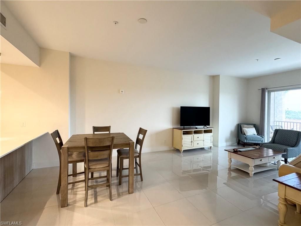 15901 Royal Pointe Ln, Unit 405, Fort Myers, FL 33908 Photo