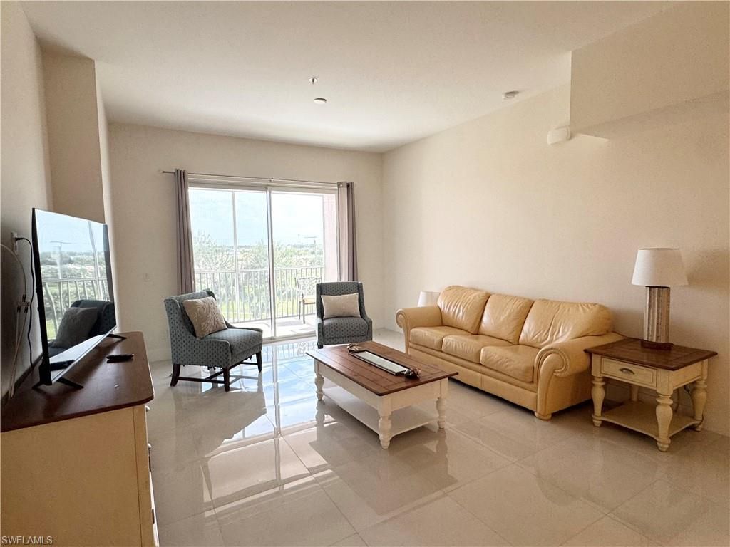 15901 Royal Pointe Ln, Unit 405, Fort Myers, FL 33908 Photo