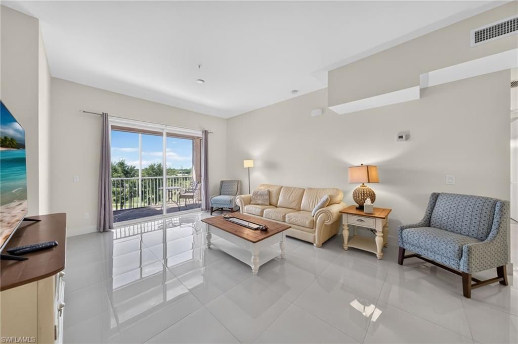 15901 Royal Pointe Ln, Unit 405, Fort Myers, FL 33908 Photo