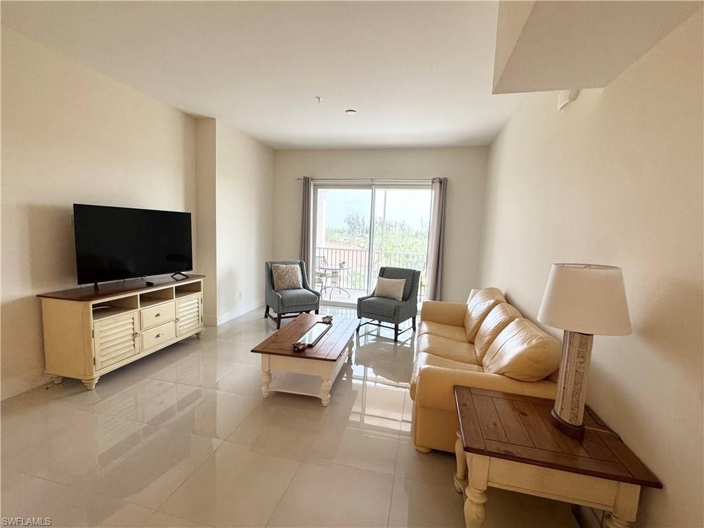 15901 Royal Pointe Ln, Unit 405, Fort Myers, FL 33908 Photo