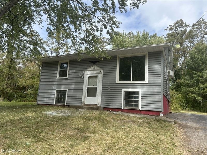 368 Maryknoll Avenue, Campbell, OH 44405 Photo 1