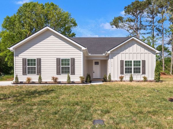 112 Centennial Lane, Columbia, TN 38401