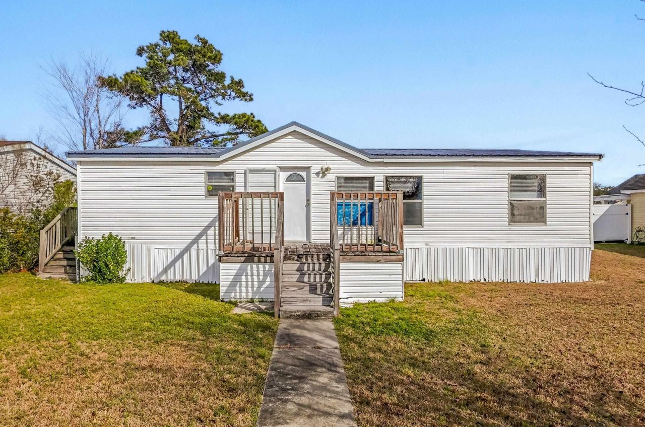 107 Rockdale St., Myrtle Beach, SC 29579 Main Photo