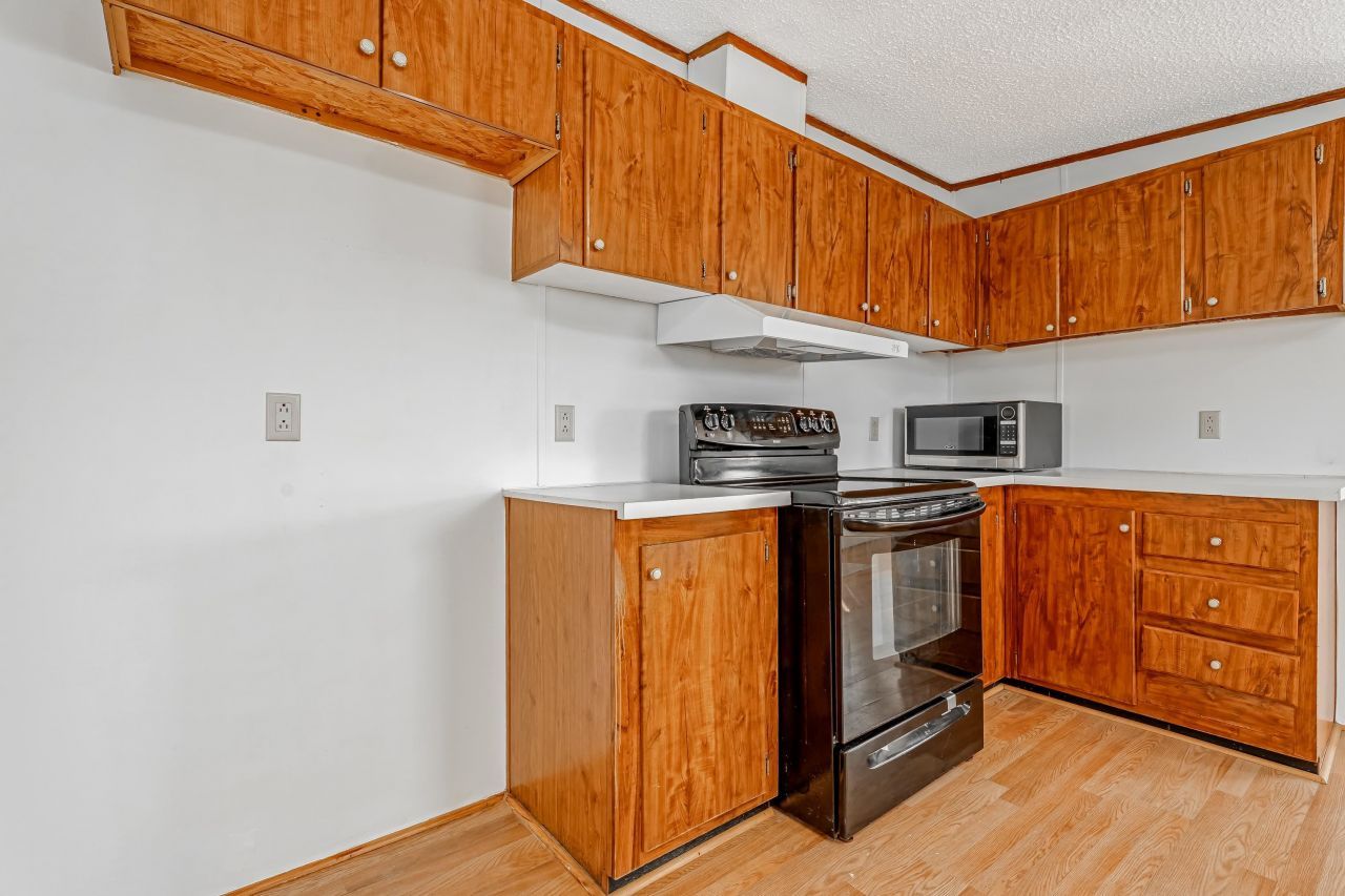 107 Rockdale St. Photo 11