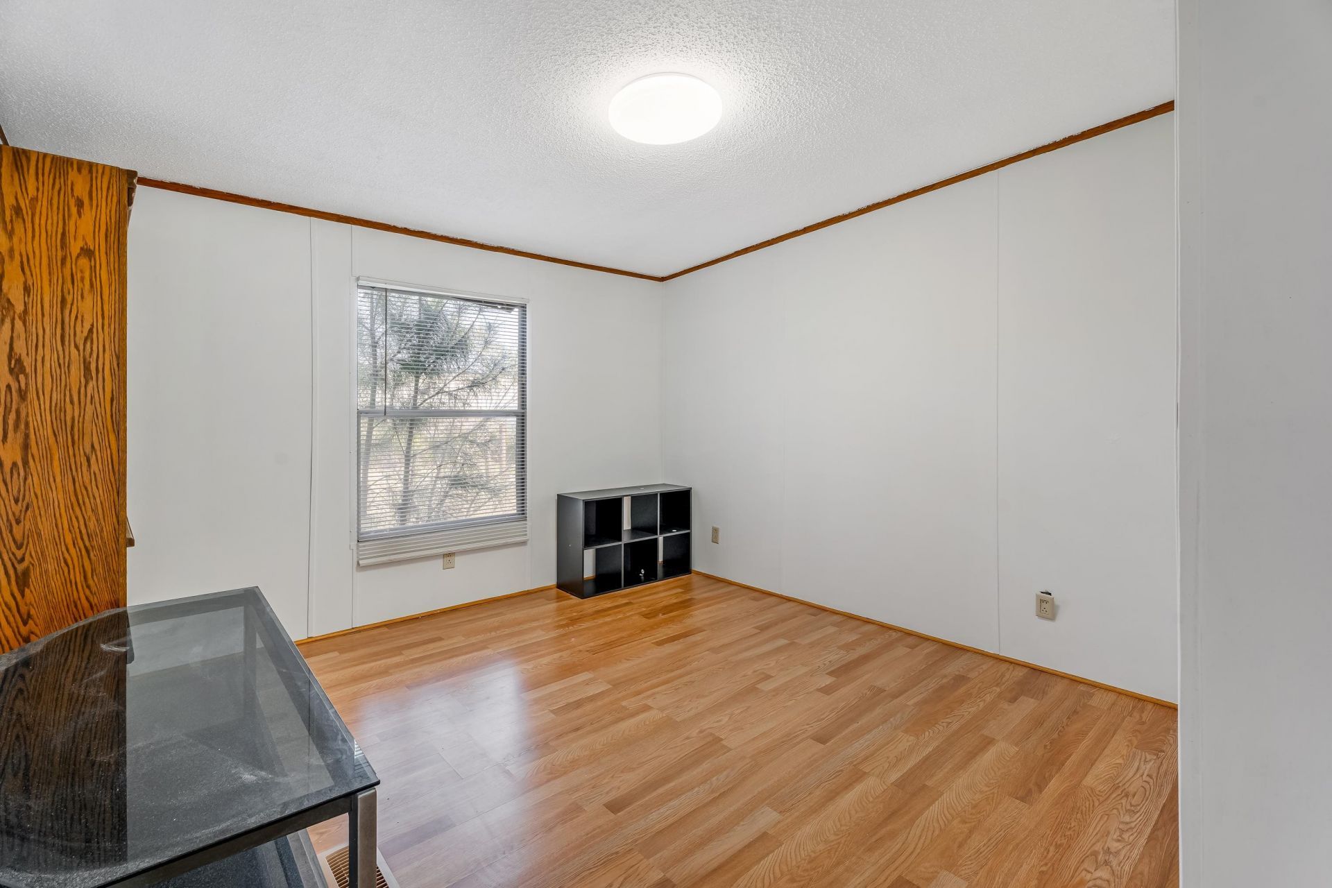 107 Rockdale St. Photo 15