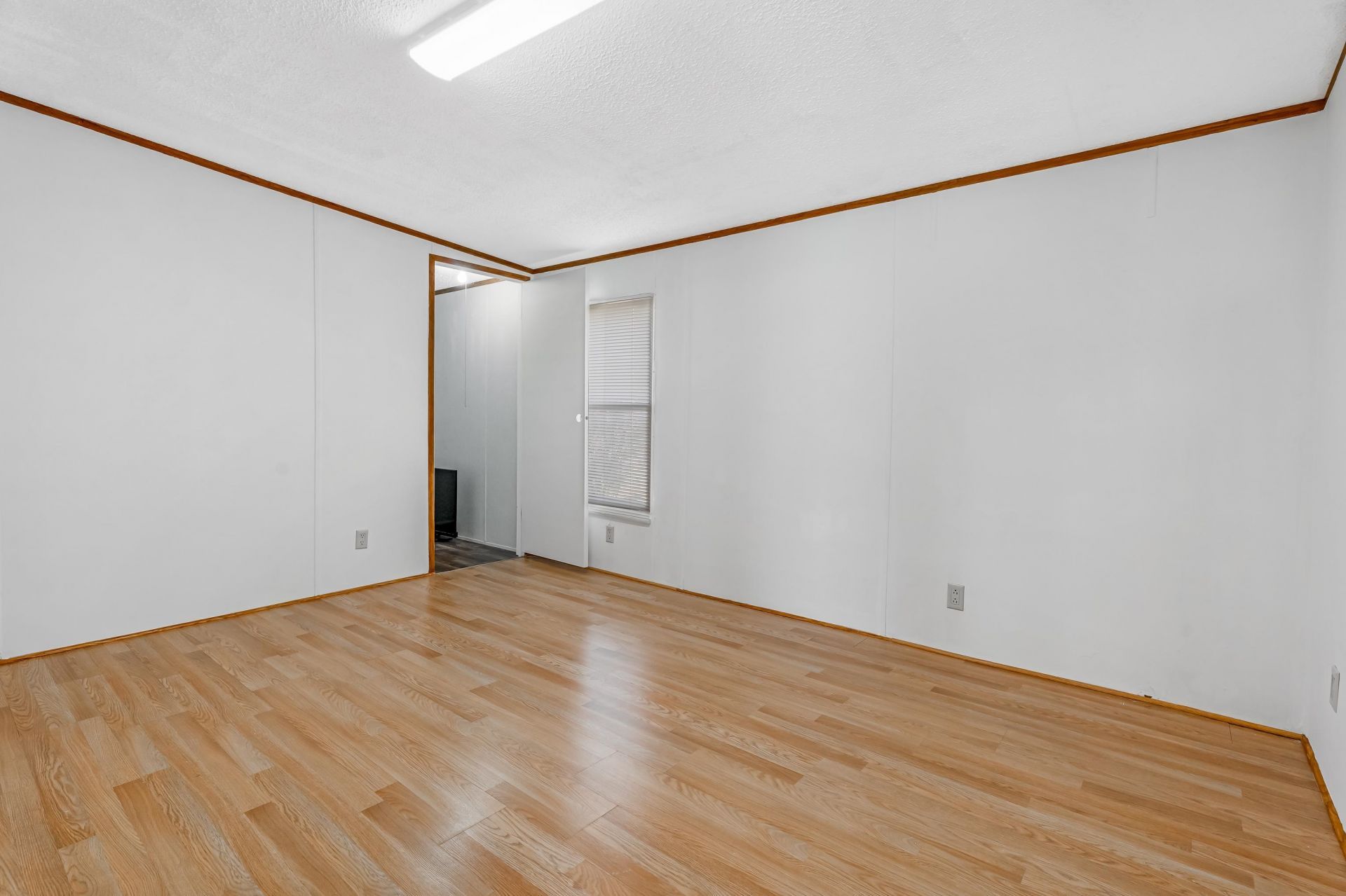 107 Rockdale St. Photo 18