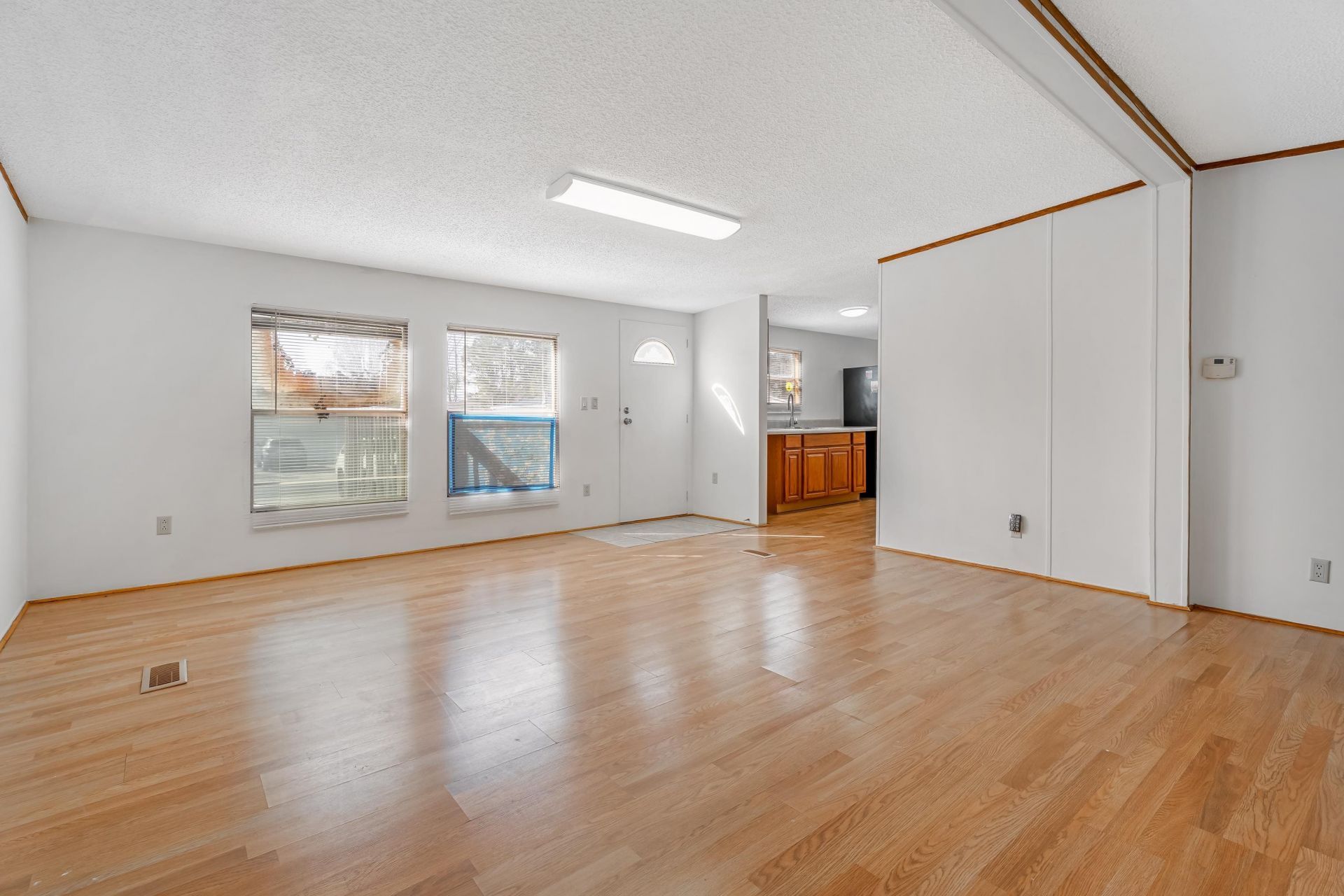 107 Rockdale St. Photo 24