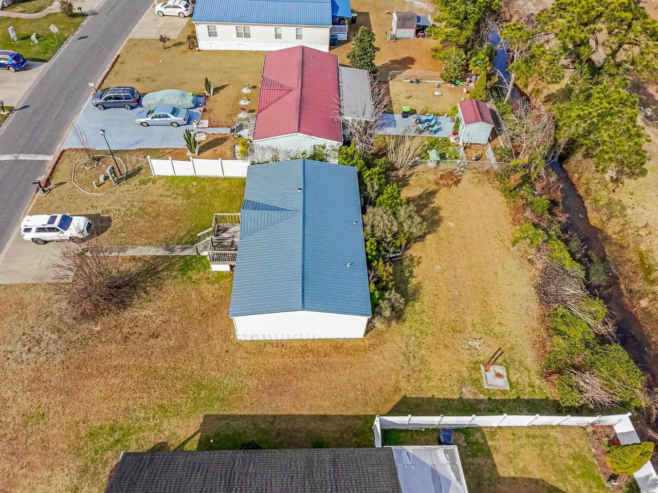 107 Rockdale St. Photo 4