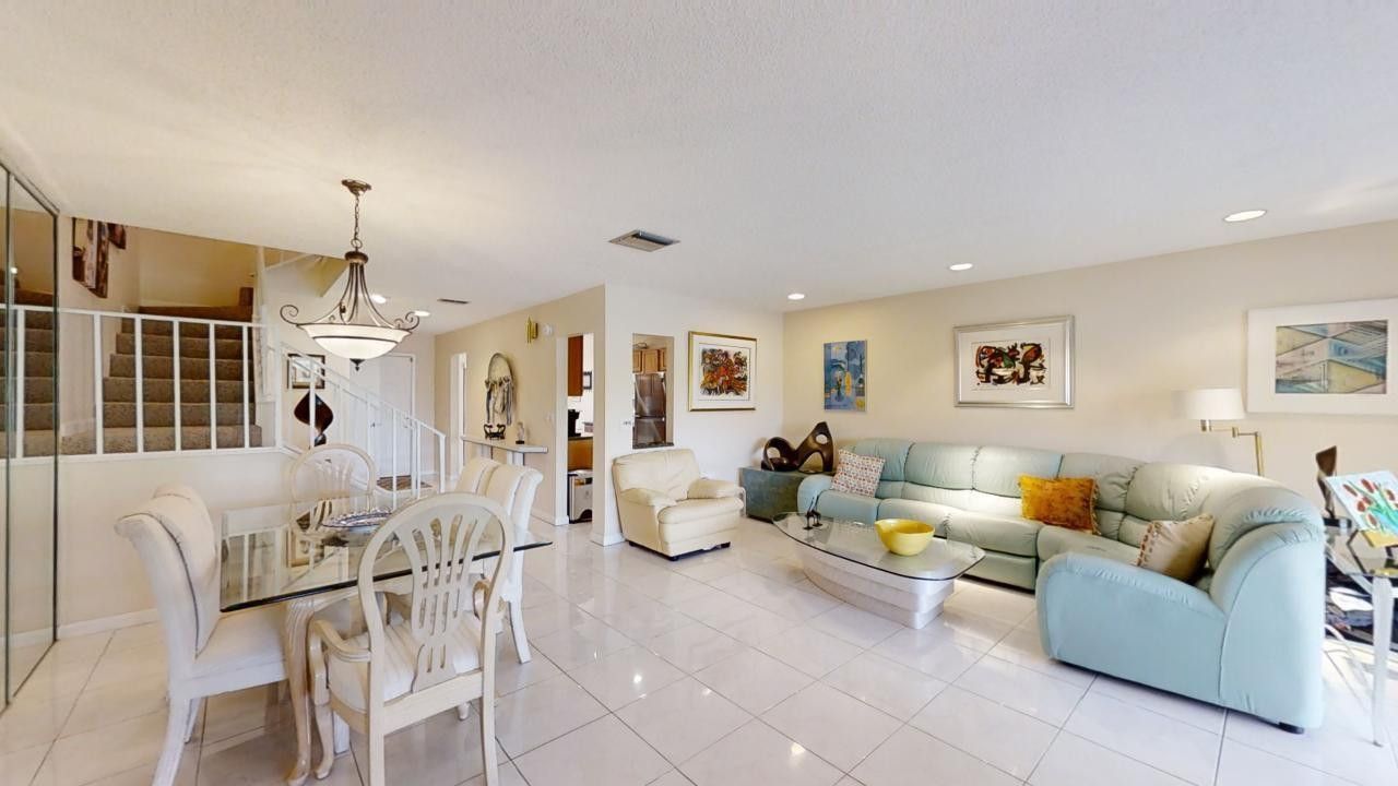 8460 Casa Del Lago, Unit E, Boca Raton, FL 33433 Photo