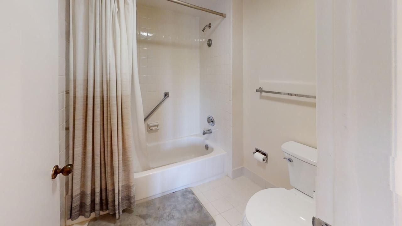 8460 Casa Del Lago, Unit E, Boca Raton, FL 33433 Photo