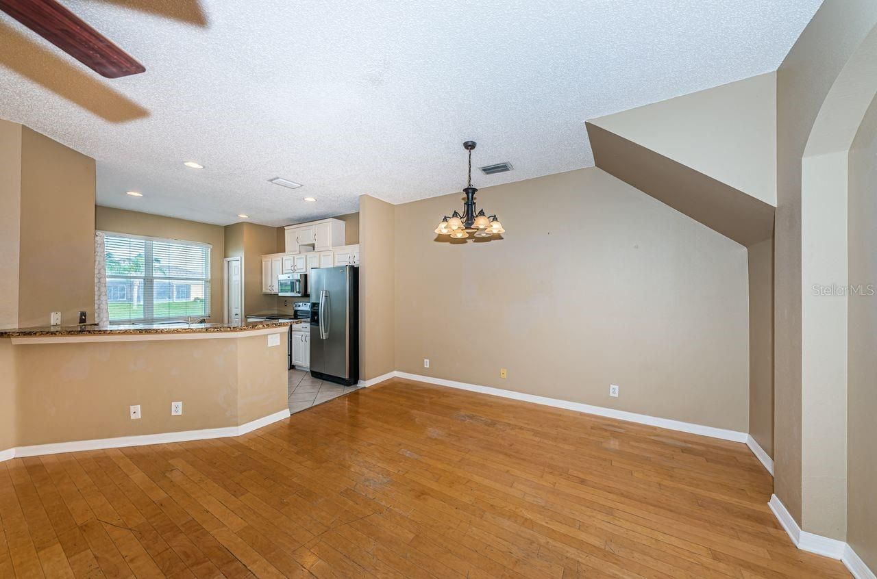 605 Vallance Way Ne, Saint Petersburg, FL 33716 Photo