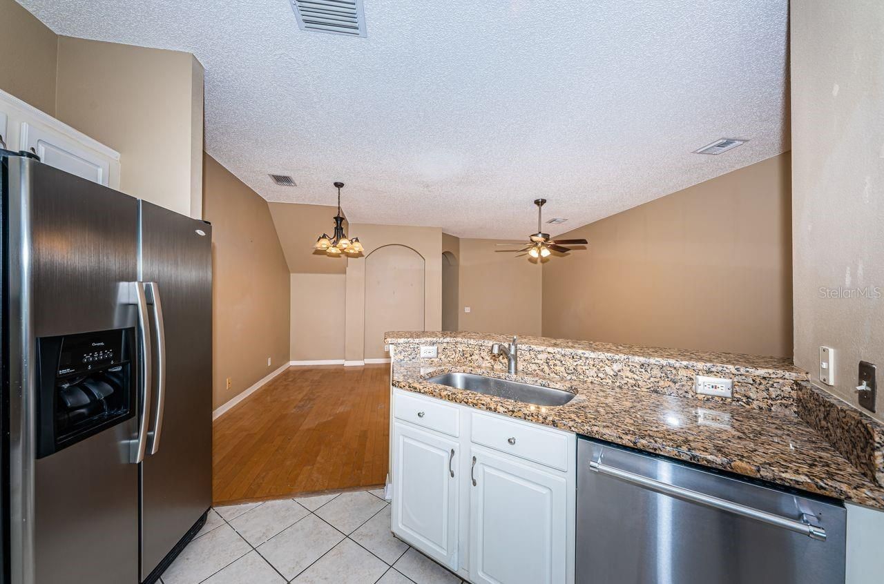 605 Vallance Way Ne, Saint Petersburg, FL 33716 Photo