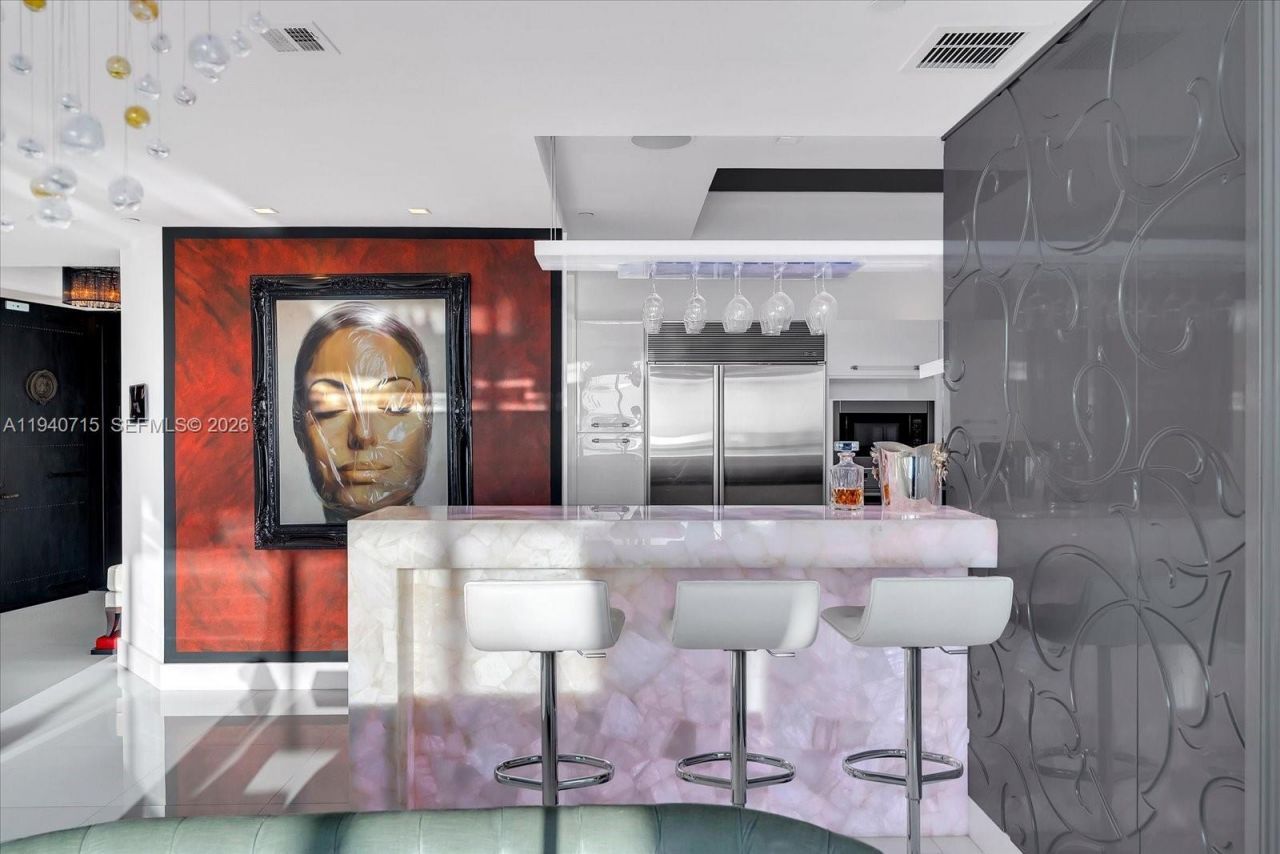 100 S Pointe Dr , Unit 3002, Miami Beach, FL 33139 Photo