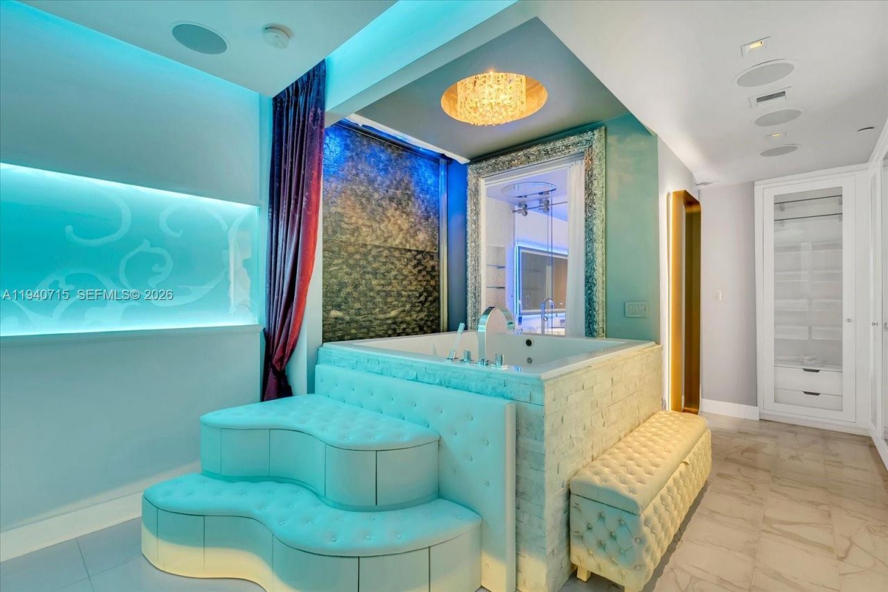 100 S Pointe Dr , Unit 3002, Miami Beach, FL 33139 Photo