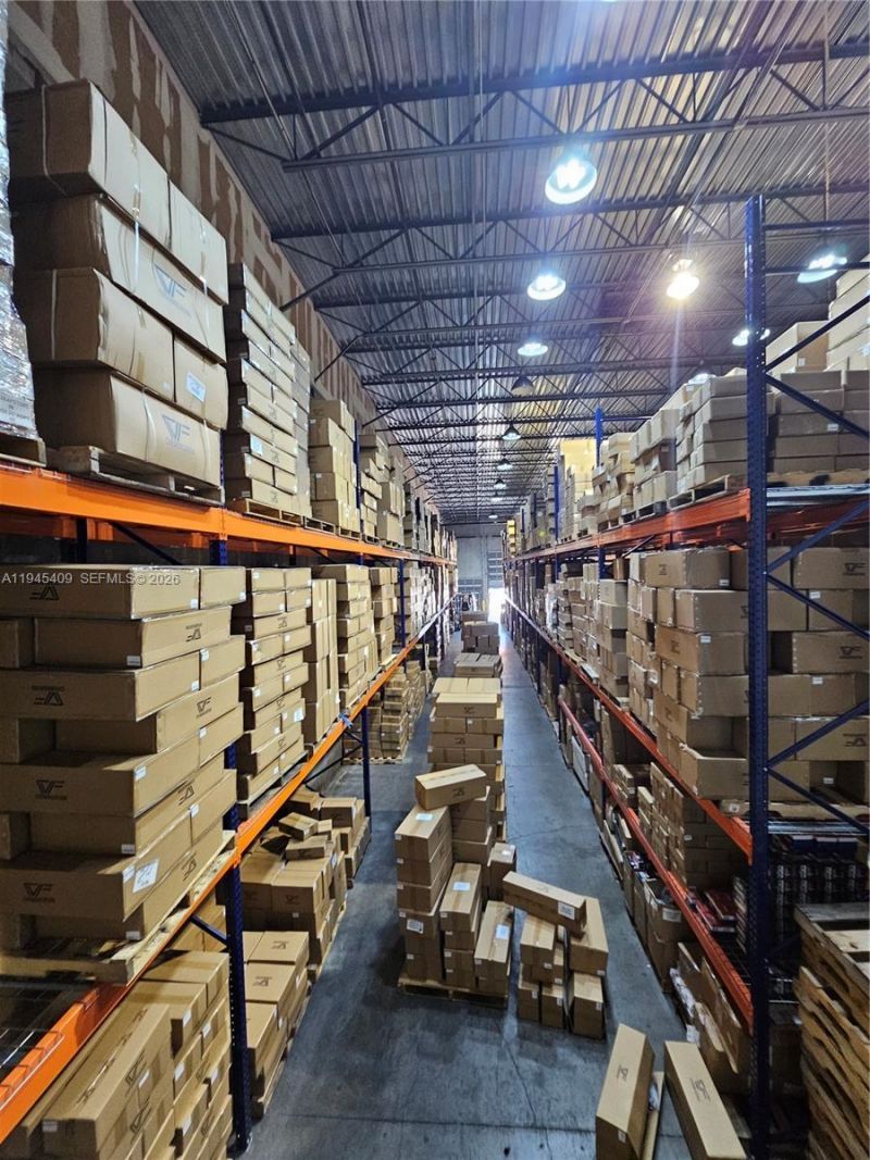 9613 NW 33rd St, Doral, FL 33172 Photo