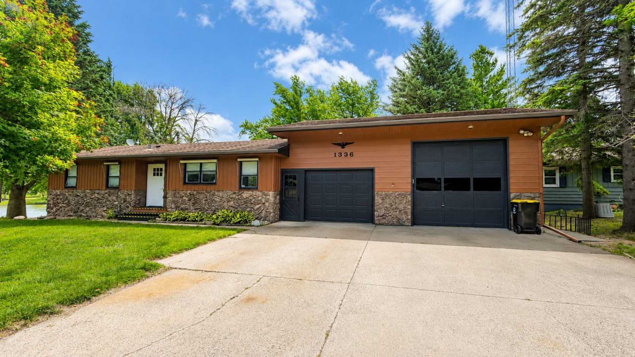1336 Lucia Avenue, Fairmont, MN 56031