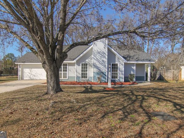 736 Gateway Drive, Bonaire, GA 31005