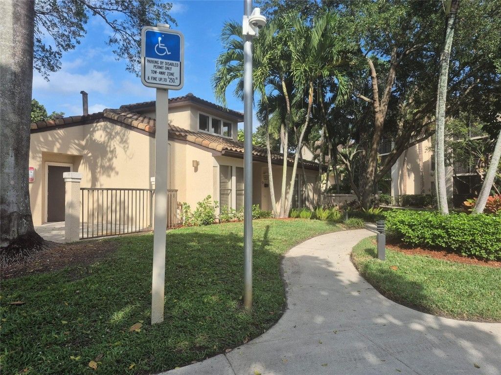 4481 W Mcnab Road, Unit 10, Pompano Beach, FL 33069 Photo