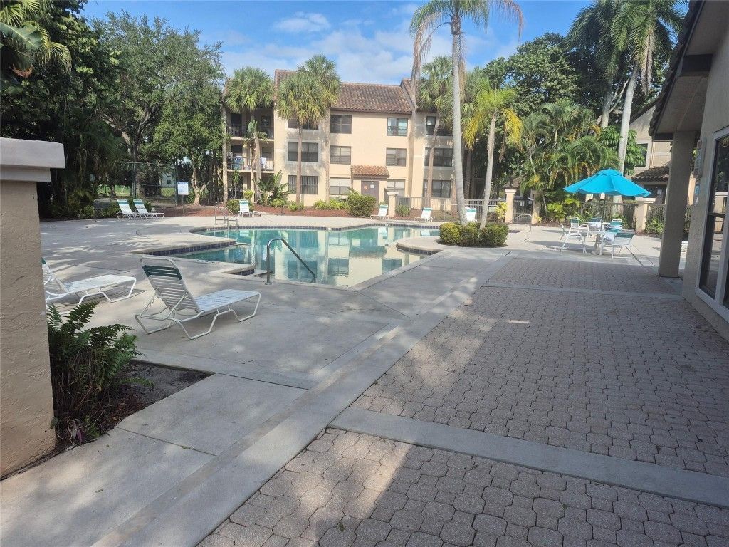 4481 W Mcnab Road, Unit 10, Pompano Beach, FL 33069 Photo
