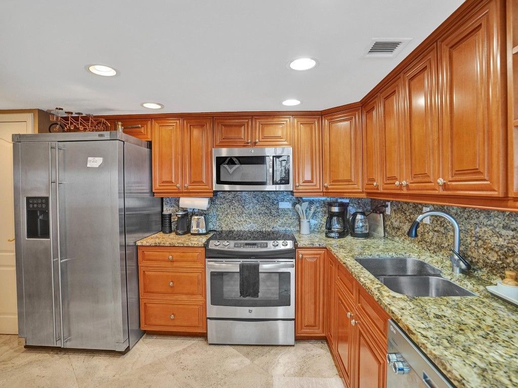 3430 Galt Ocean Drive, Unit 106, Fort Lauderdale, FL 33308 Photo