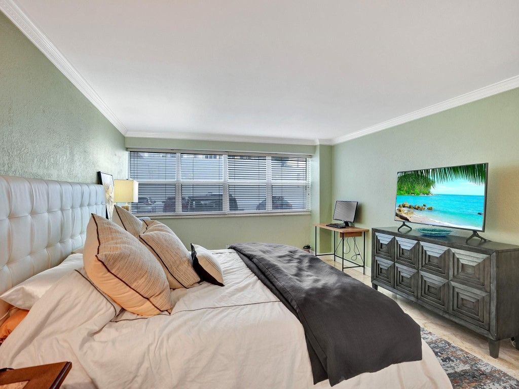 3430 Galt Ocean Drive, Unit 106, Fort Lauderdale, FL 33308 Photo